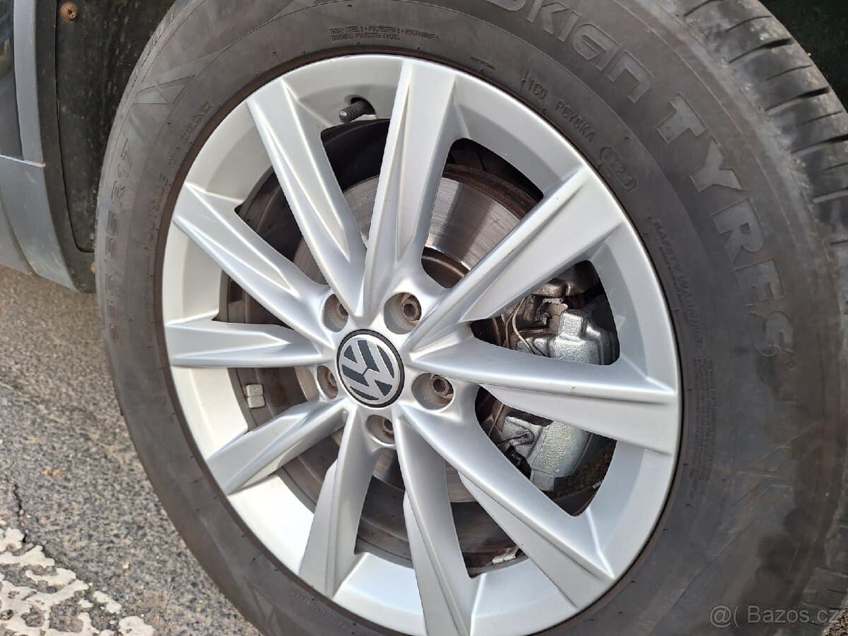 2011 Volkswagen TIGUAN - 10