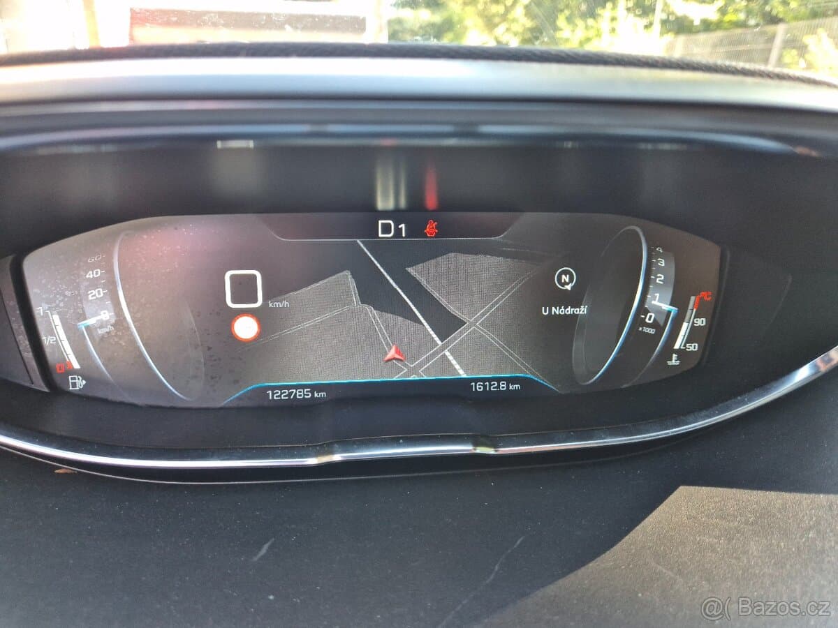 2020 Peugeot 5008 - 10