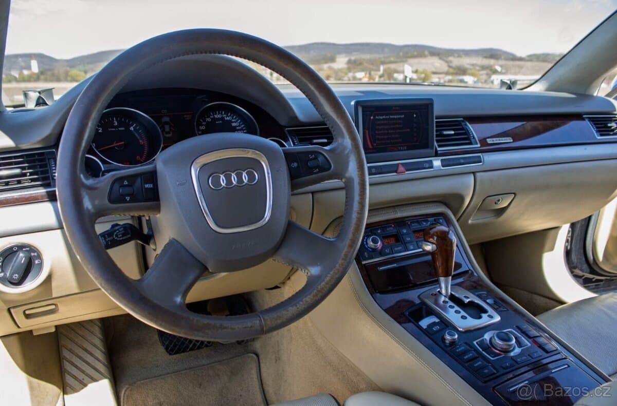 2007 Audi A8 - 10