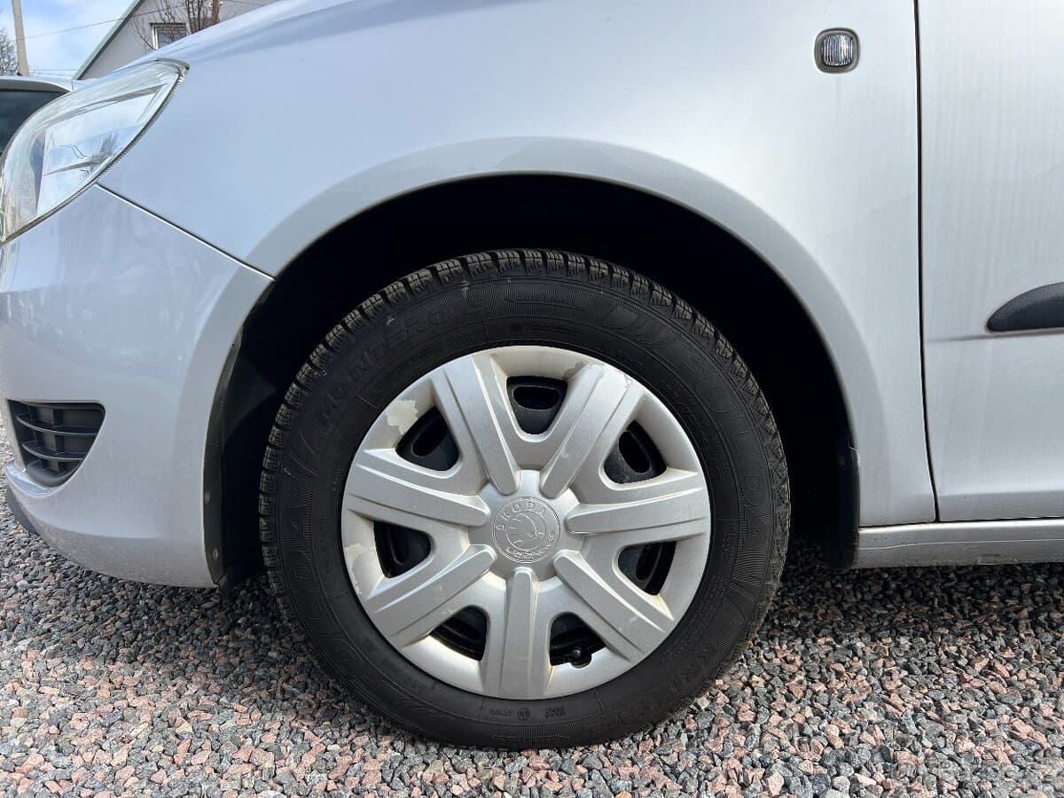2011 Škoda FABIA - 10