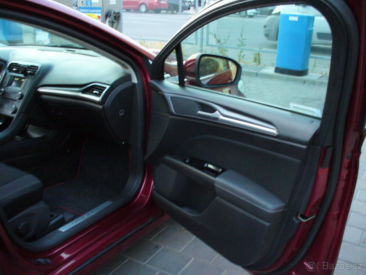 2015 Ford MONDEO - 10