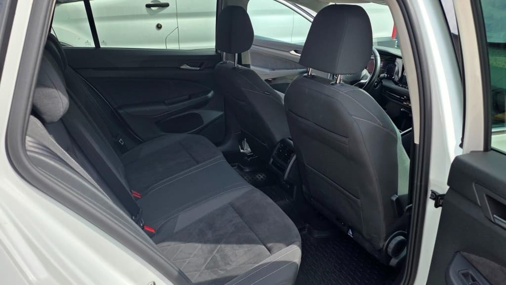 2024 Volkswagen GOLF - 10
