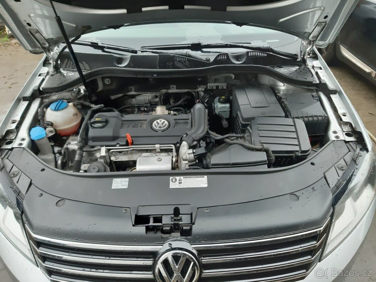 2012 Volkswagen PASSAT - 10