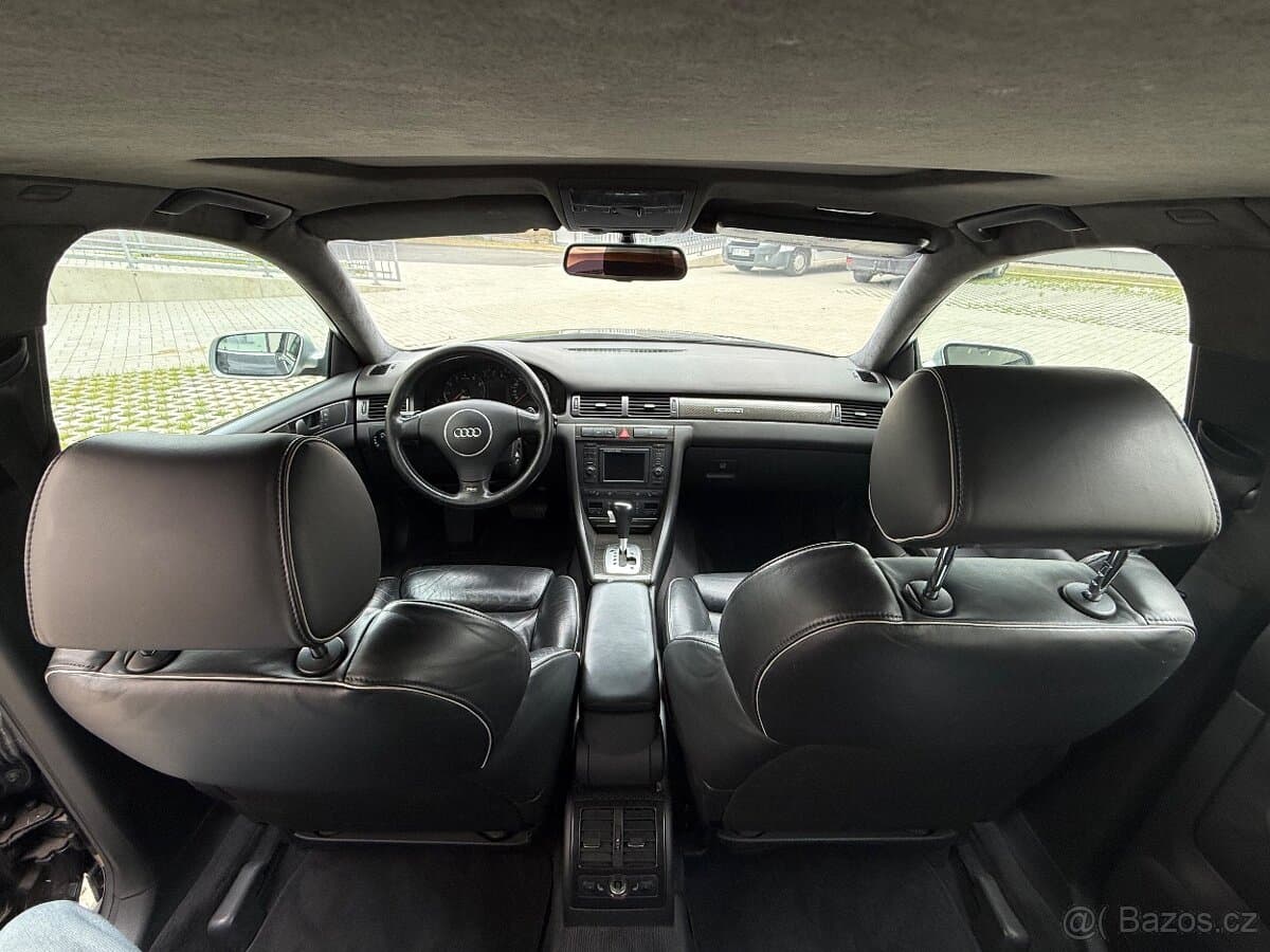 2003 Audi RS6 - 10