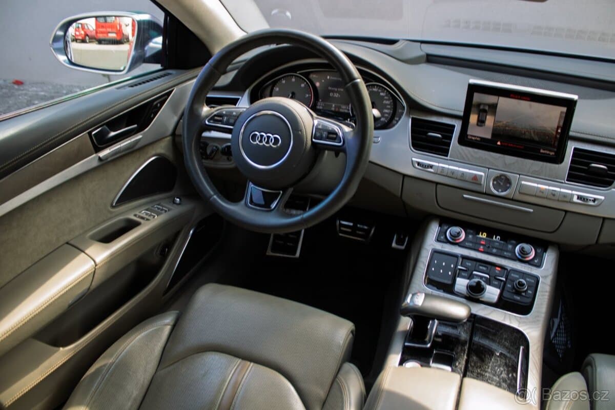 2015 Audi A8 - 10