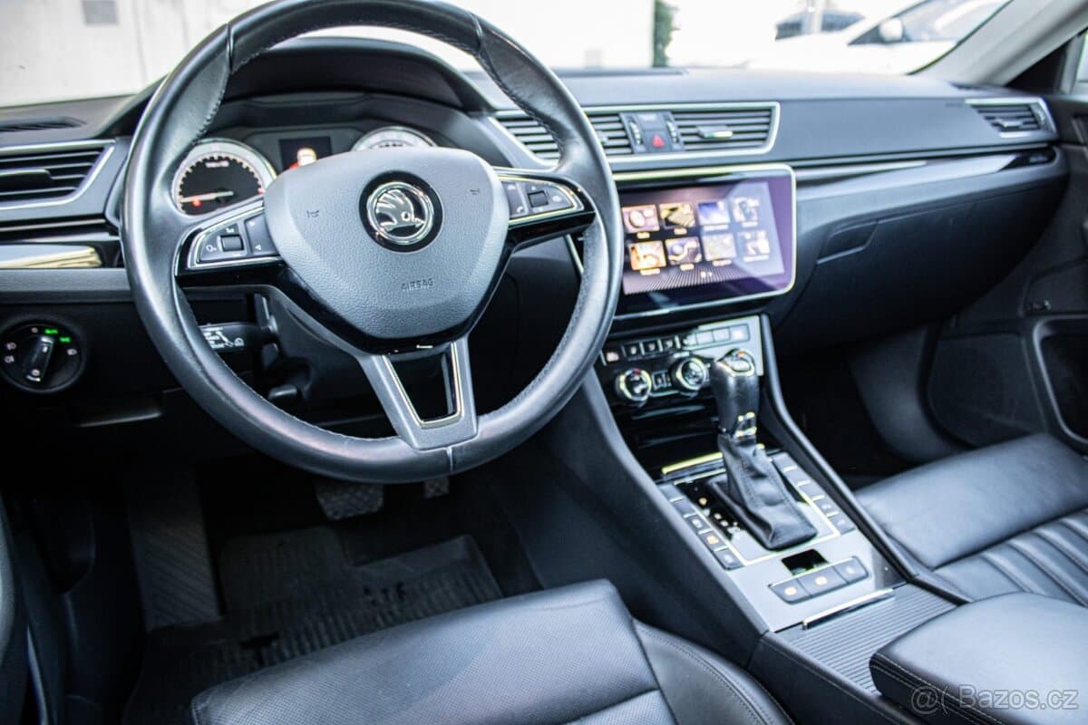 2017 Škoda SUPERB - 10