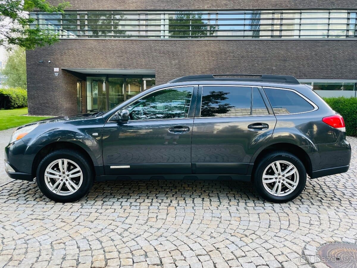 2012 Subaru OUTBACK - 10