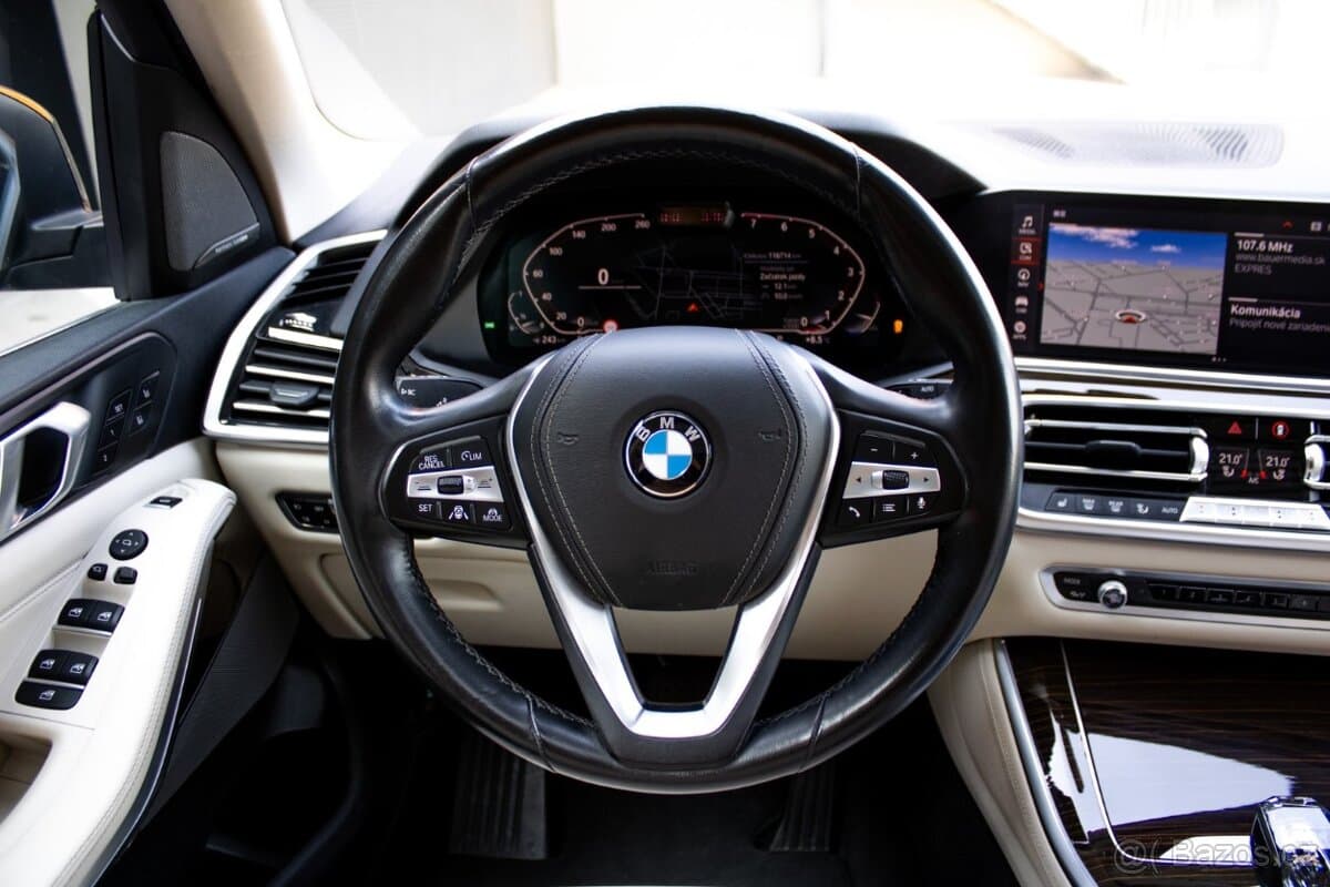 2019 BMW X5 - 10