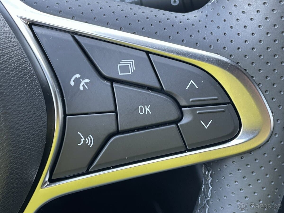 2025 Renault CLIO - 10