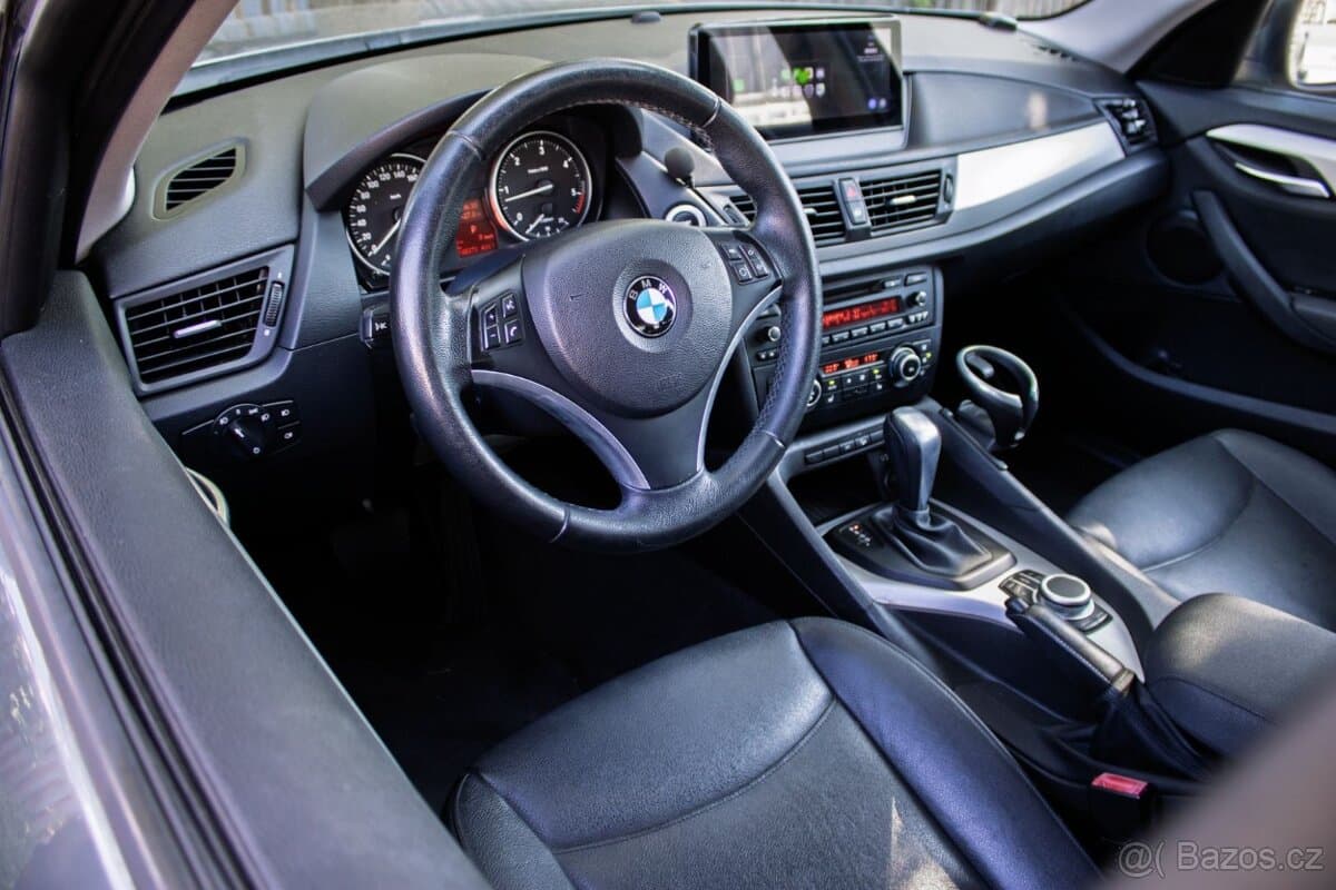 2010 BMW X1 - 10