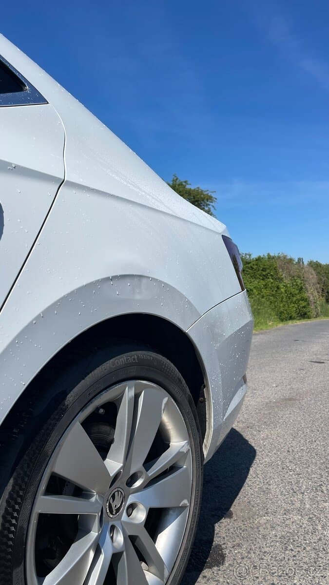 2015 Škoda SUPERB - 10