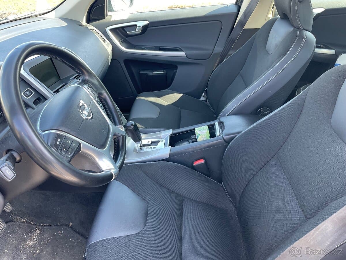 2011 Volvo XC60 - 10