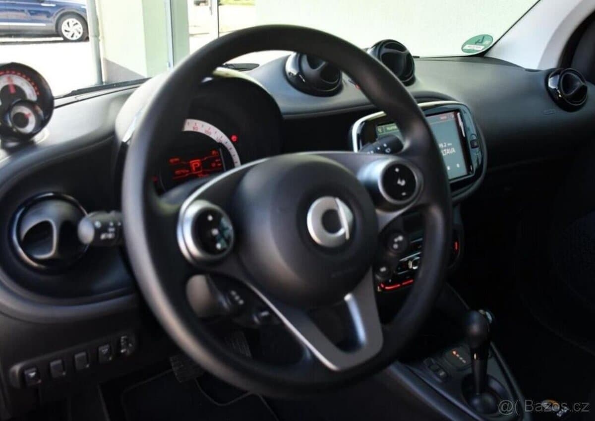 2022 Smart FORTWO - 10