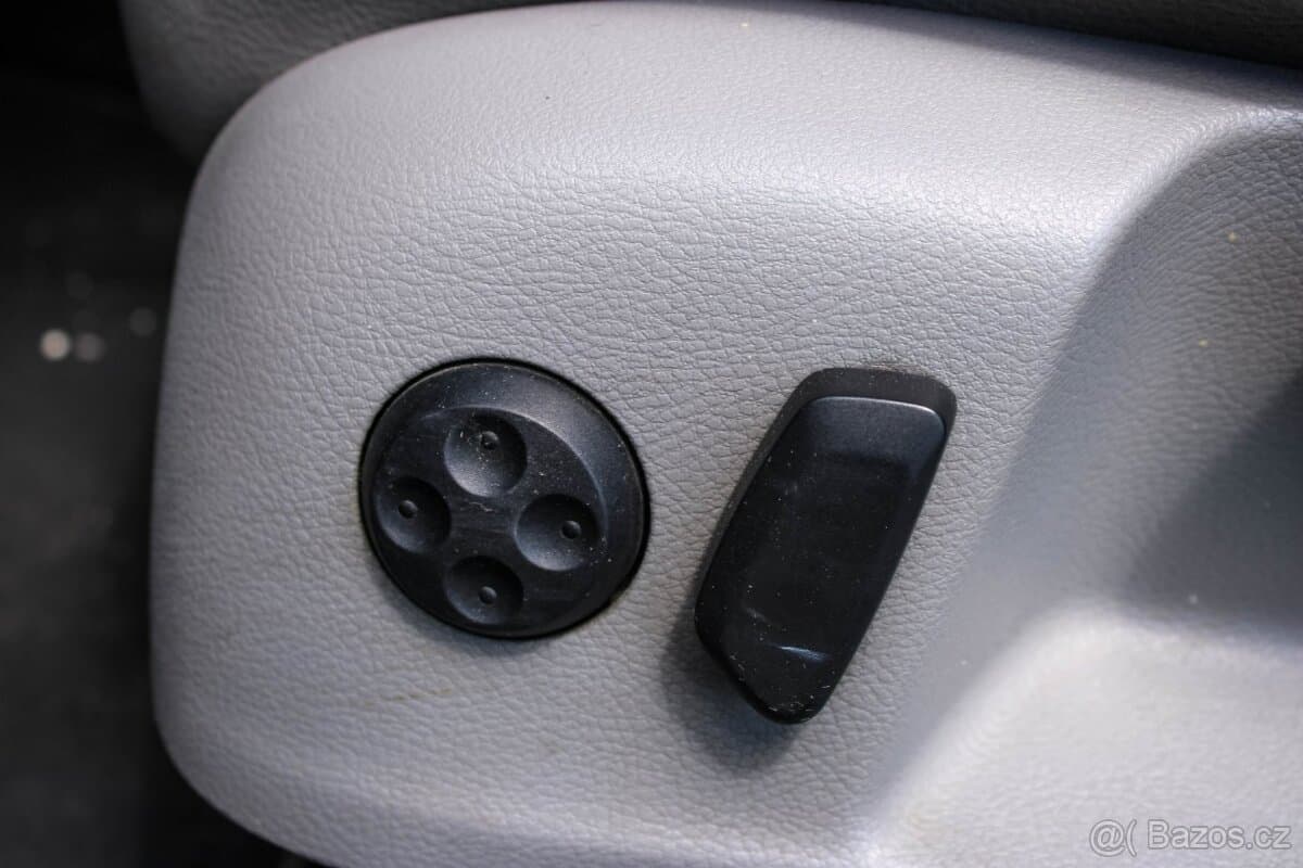 2007 Volkswagen PASSAT - 10