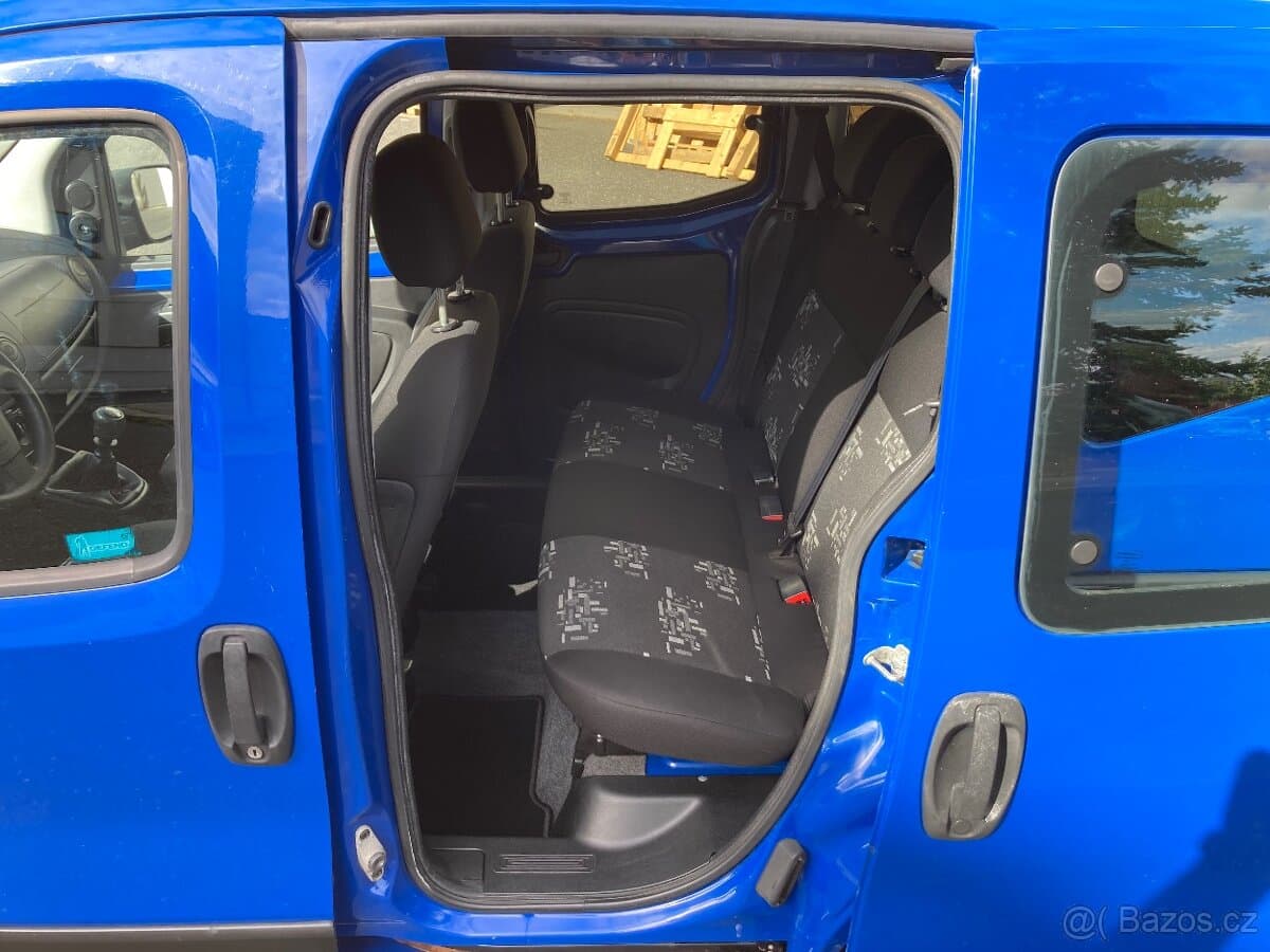 2010 Fiat QUBO - 10