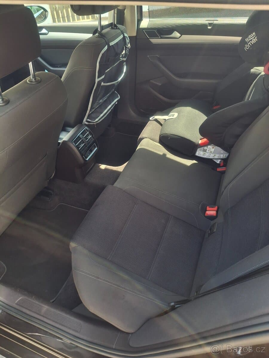 2016 Volkswagen PASSAT - 10