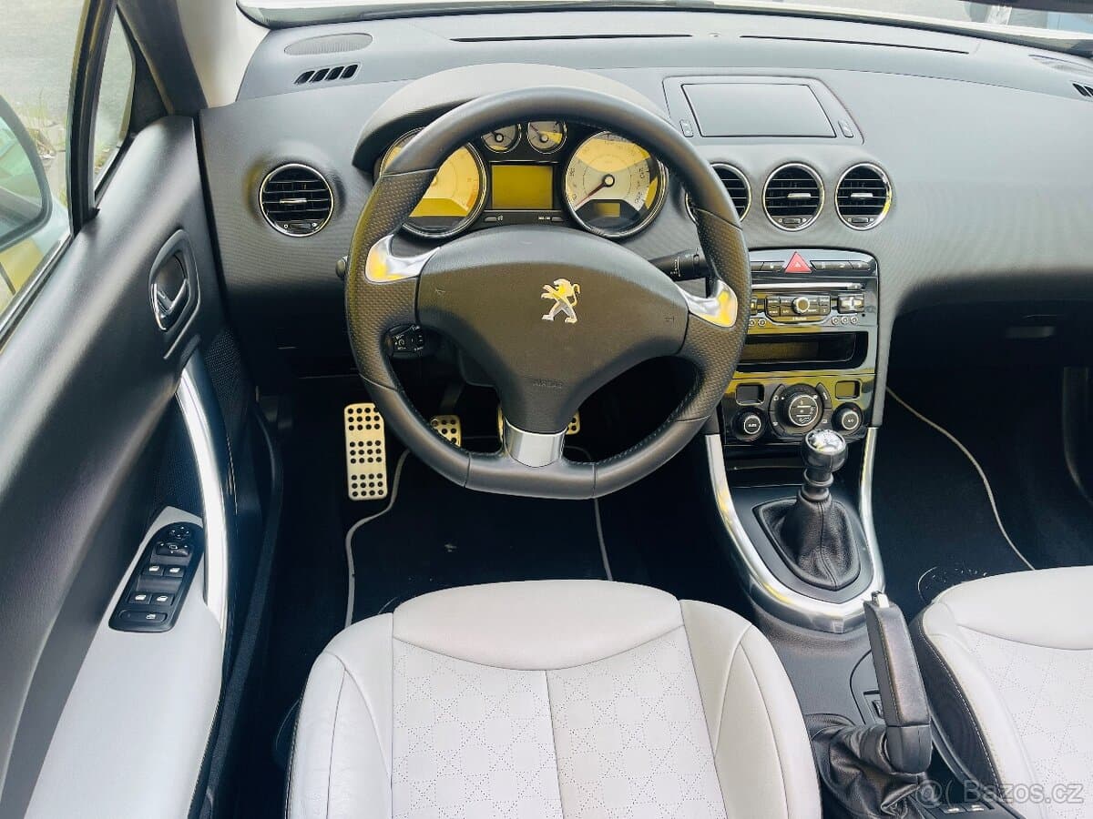 2013 Peugeot 308 - 10