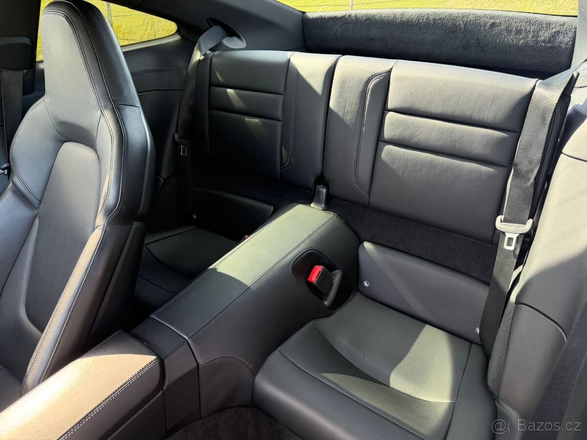 2019 Porsche 911 - 10