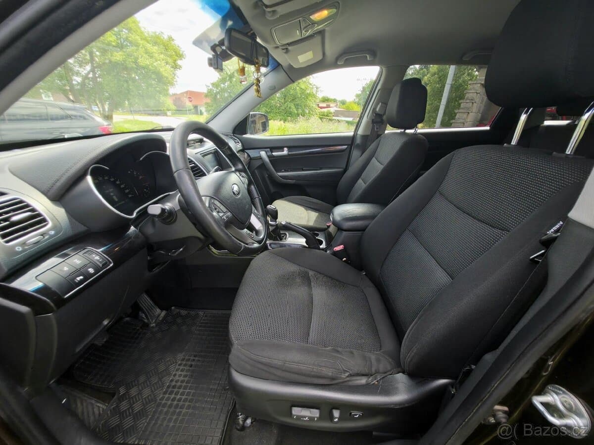 2014 Kia SORENTO - 10