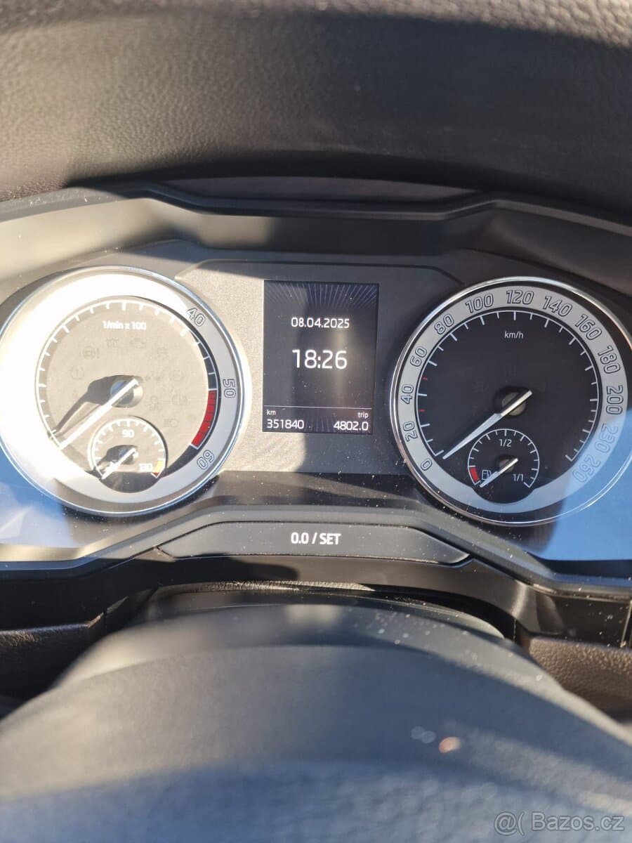 Škoda SUPERB - 10
