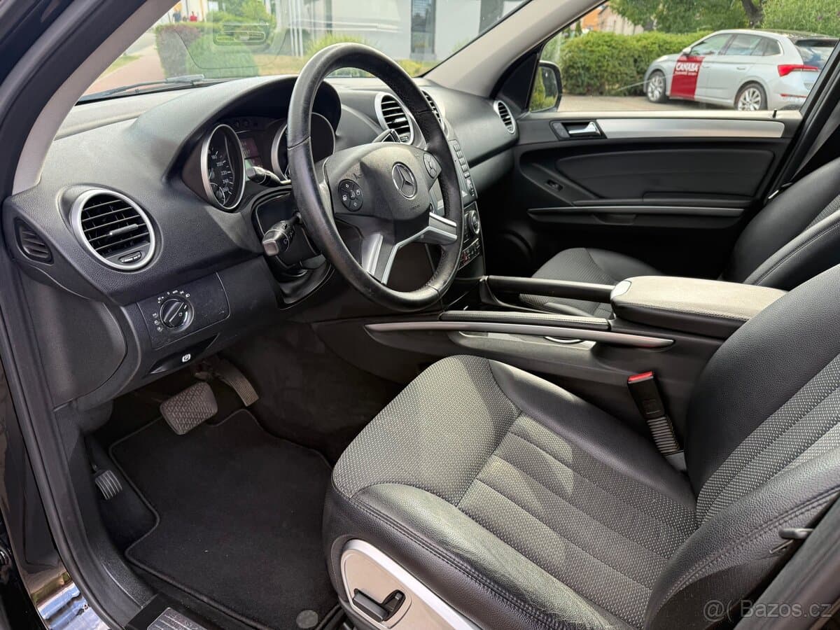 2010 Mercedes-Benz M-CLASS - 10