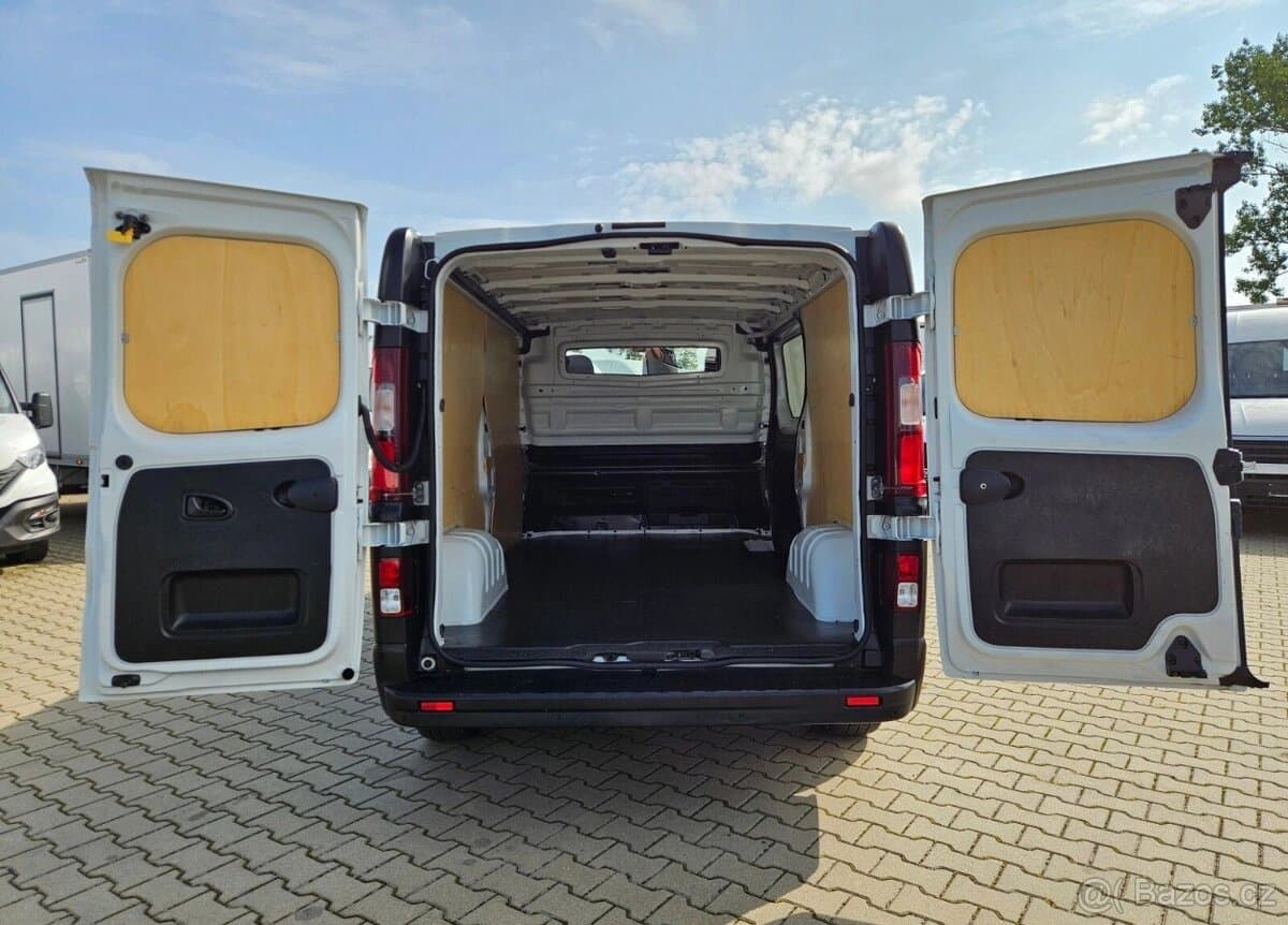 2020 Renault TRAFIC - 10