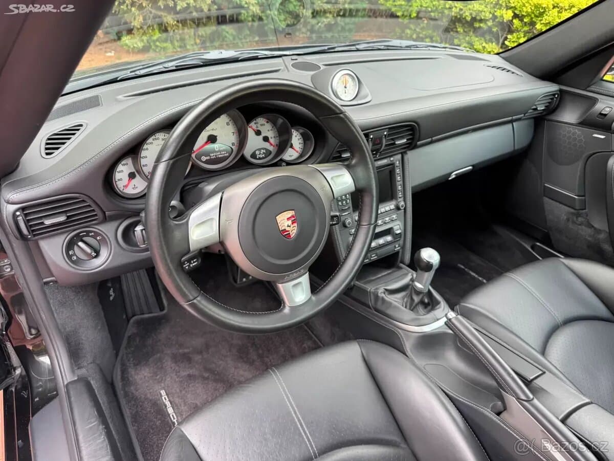2006 Porsche 911 - 10