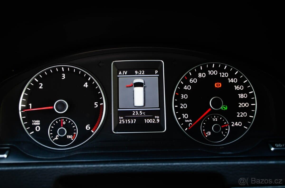 2010 Volkswagen MULTIVAN - 10