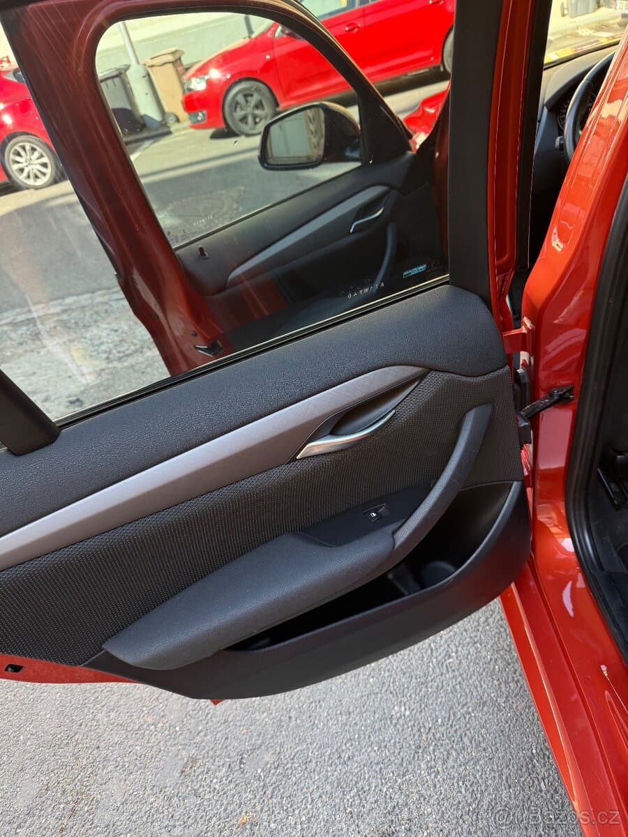2015 BMW X1 - 10