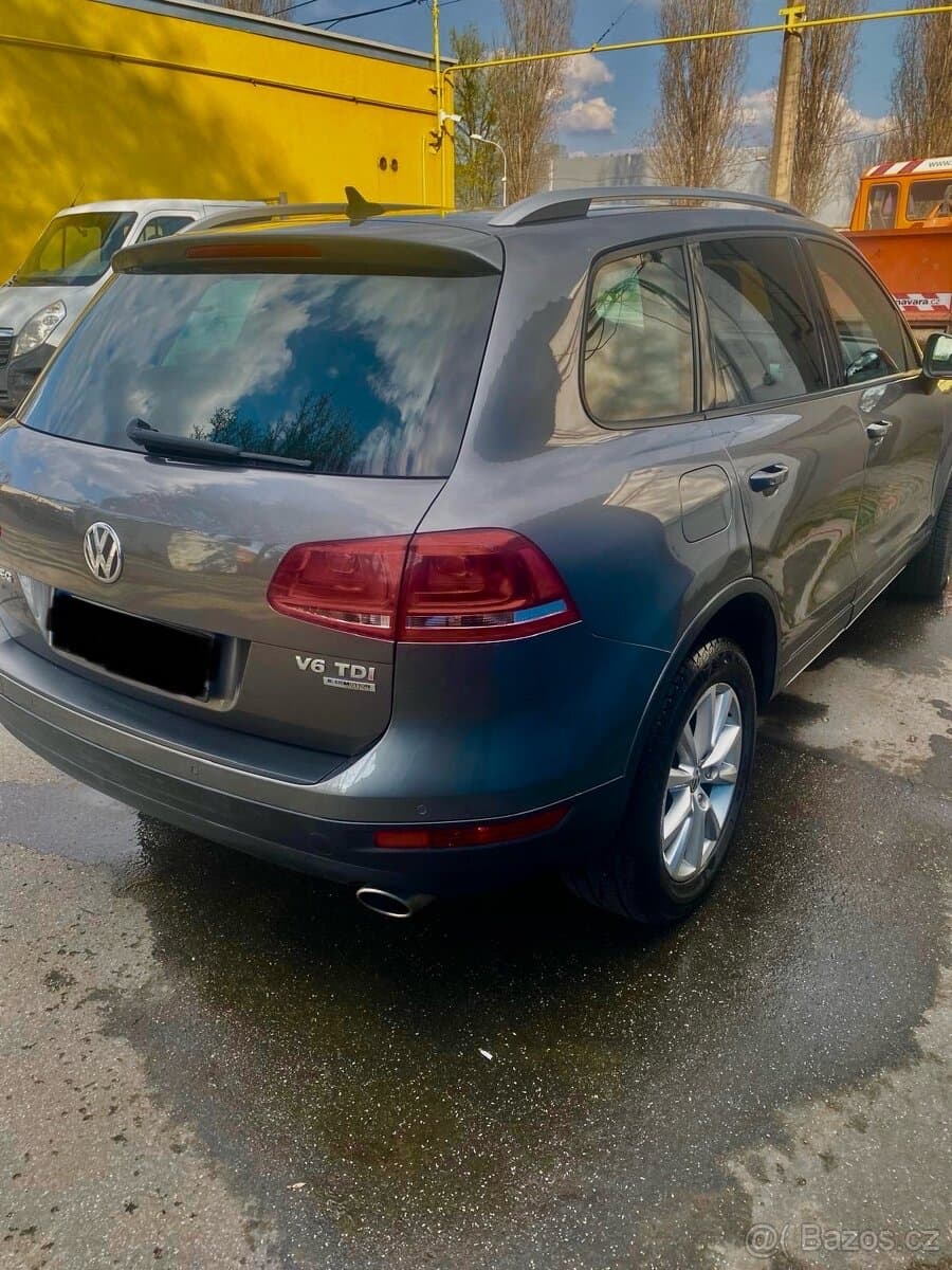2013 Volkswagen TOUAREG - 10