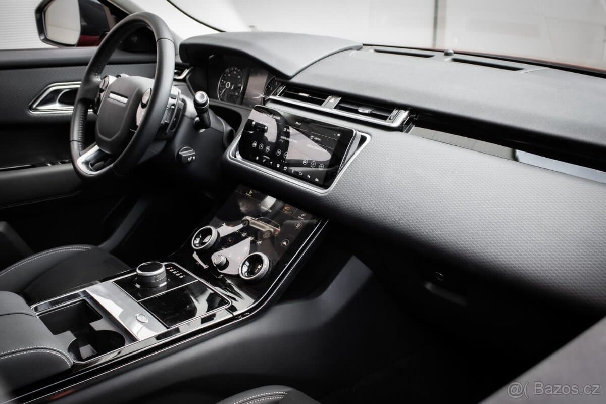 2018 Land Rover RANGE ROVER VELAR - 10