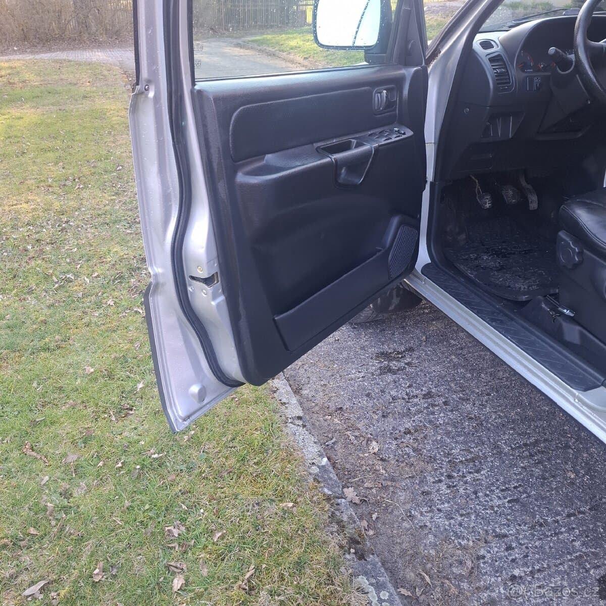 2004 Nissan TERRANO - 10