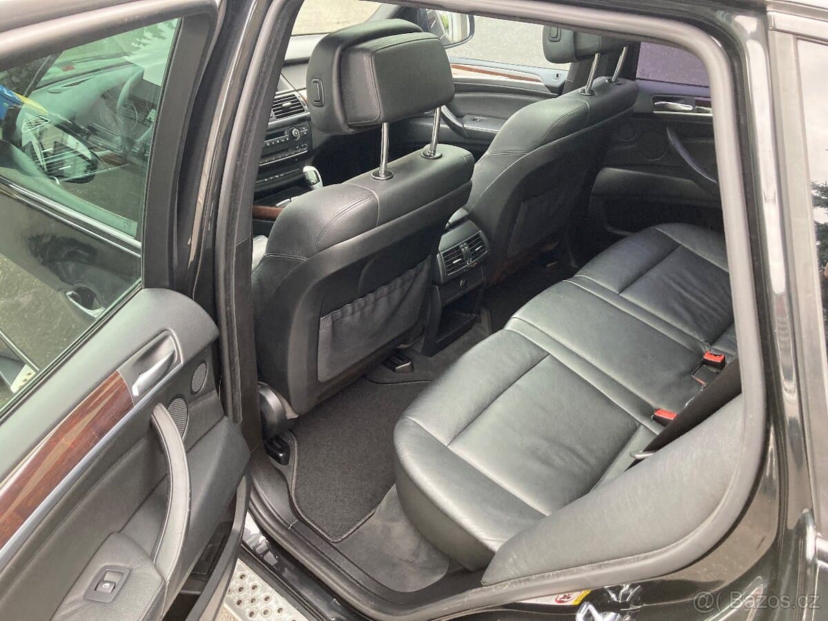 2008 BMW X5 - 10