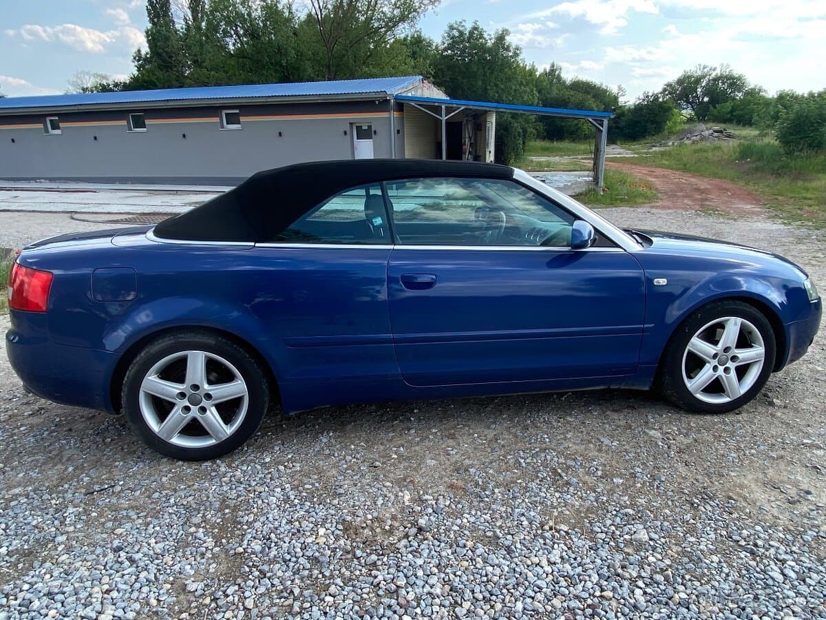 2002 Audi A4 - 10