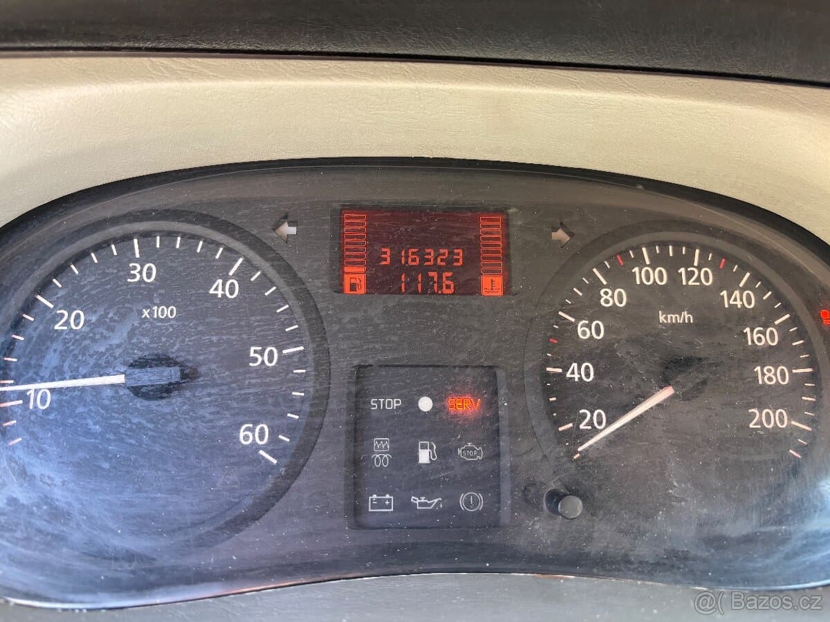 2005 Renault TRAFIC - 10