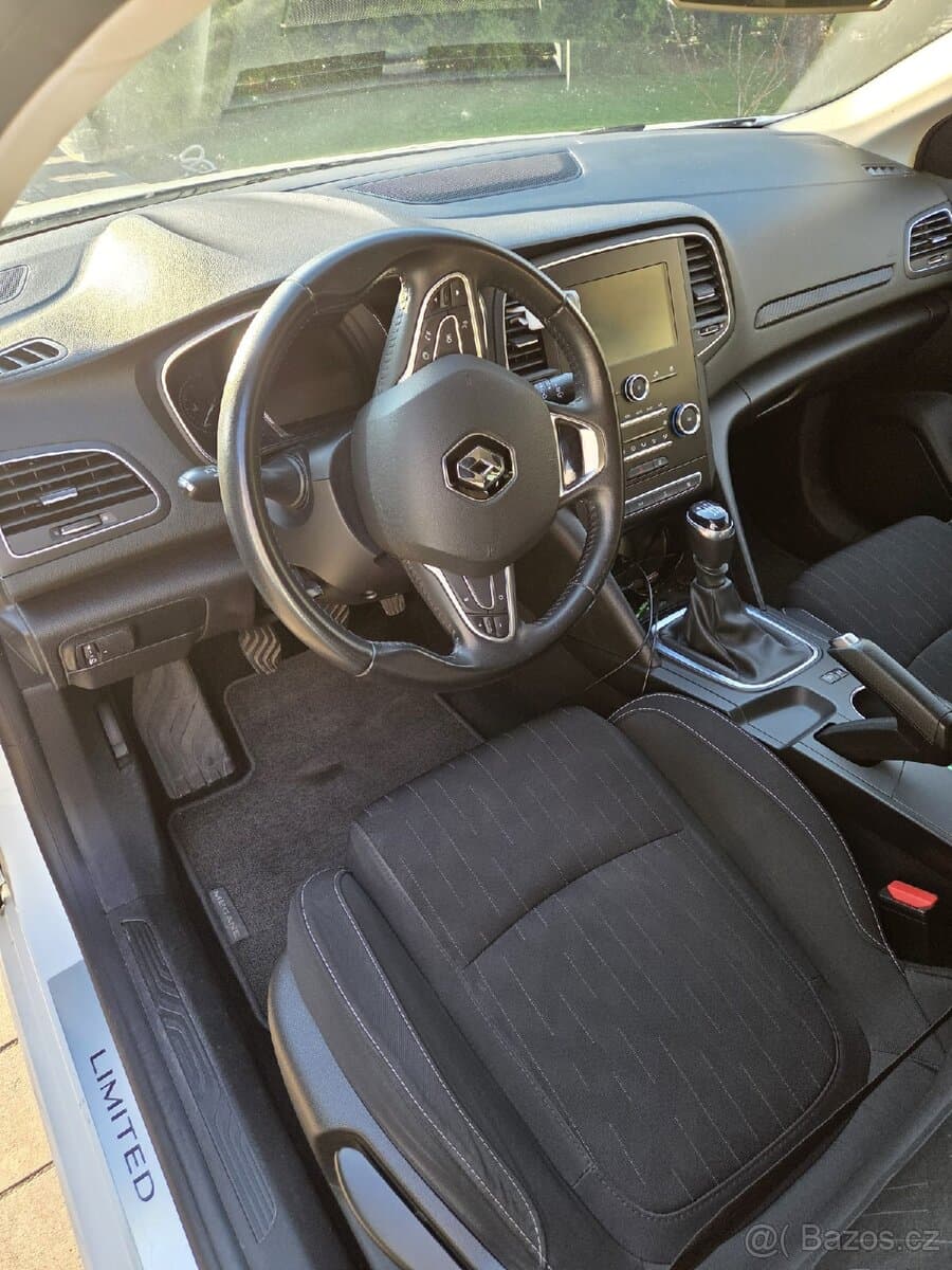 2019 Renault MEGANE - 10