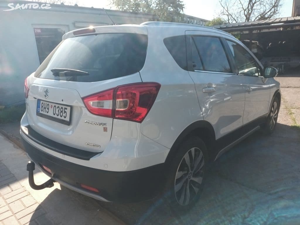 2016 Suzuki S-CROSS - 10