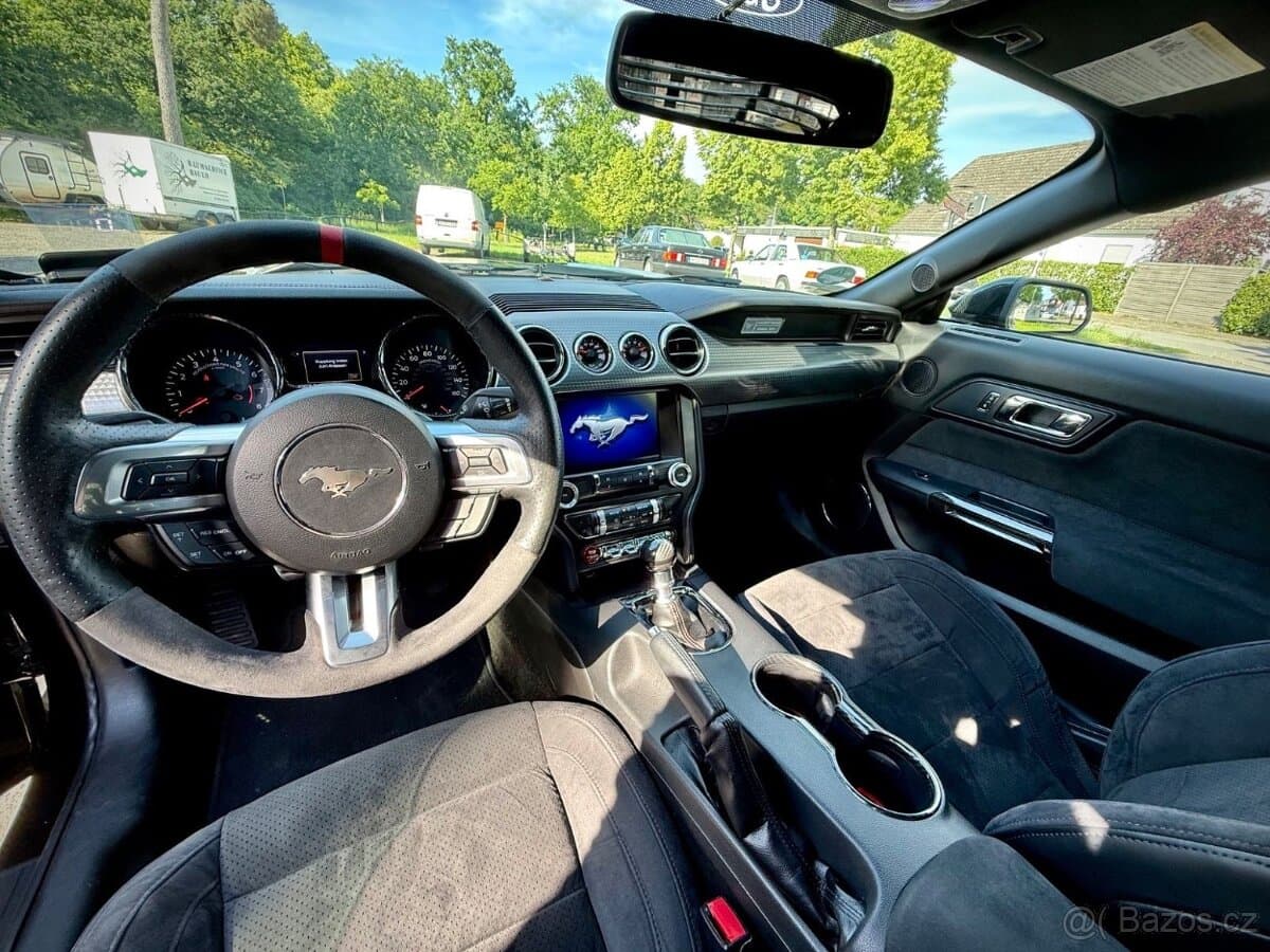 2015 Ford MUSTANG - 10