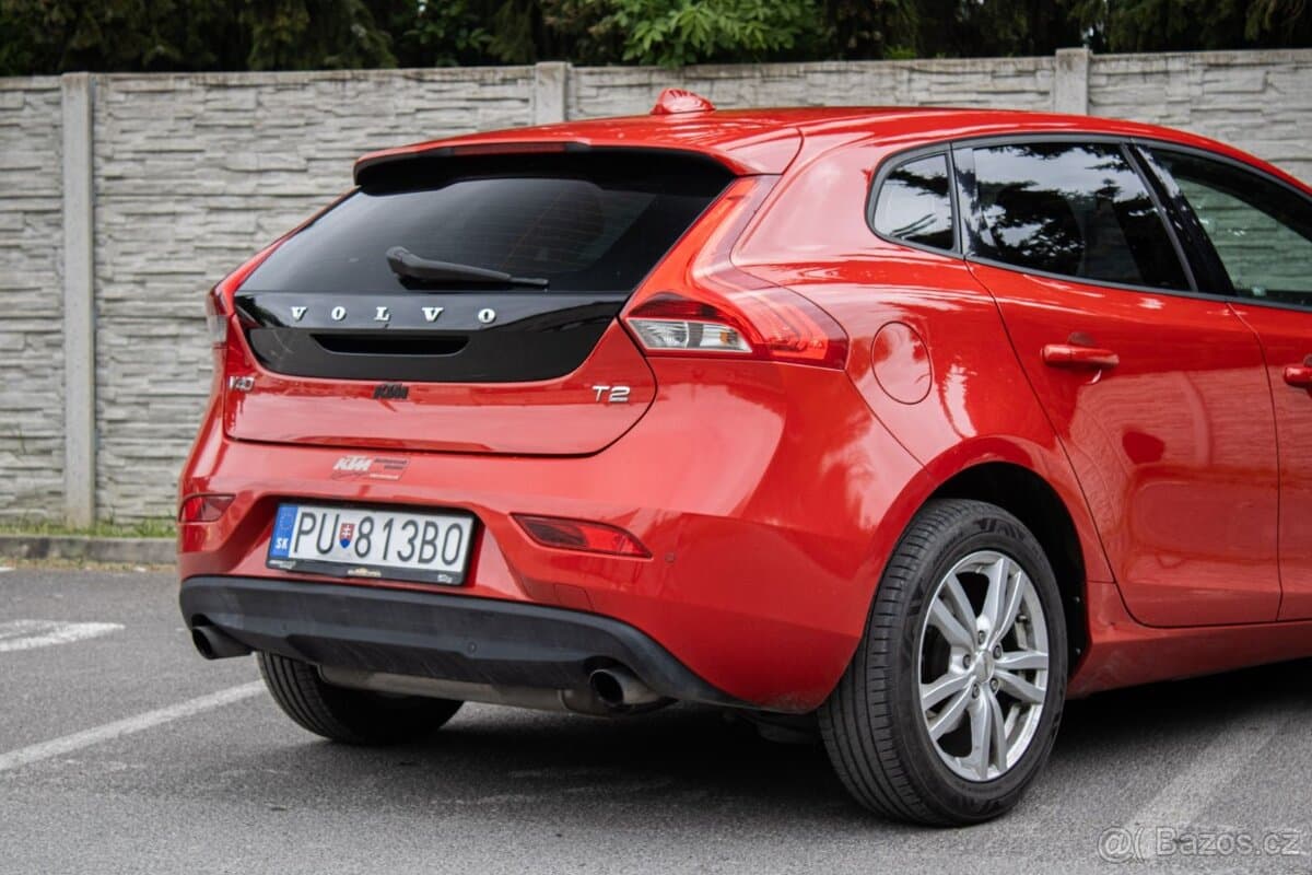 2015 Volvo V40 - 10