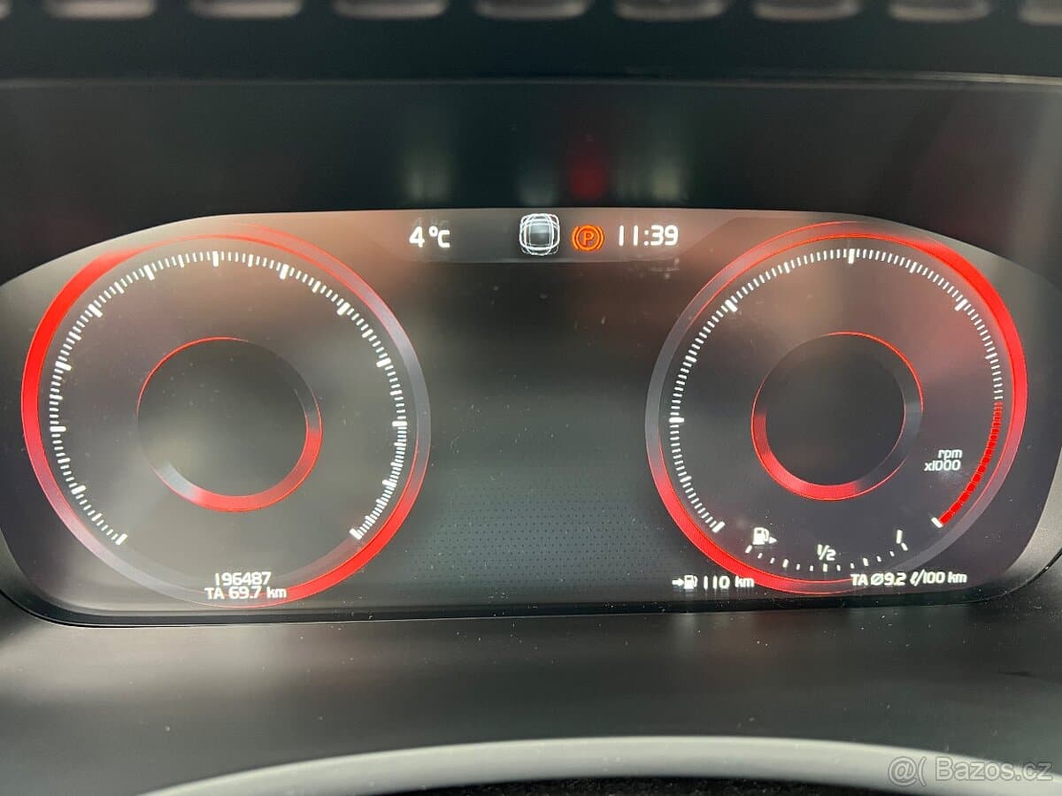 2017 Volvo XC90 - 10