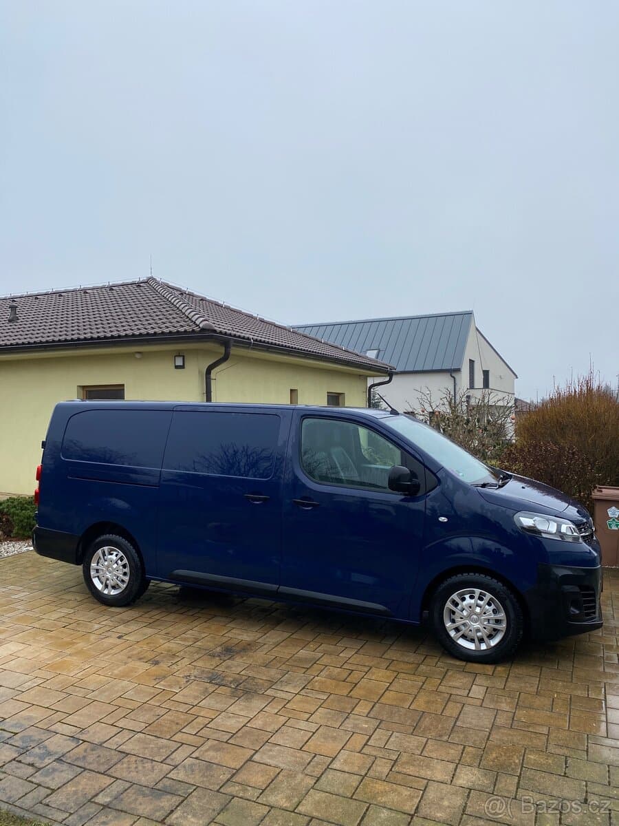 2021 Opel VIVARO - 10