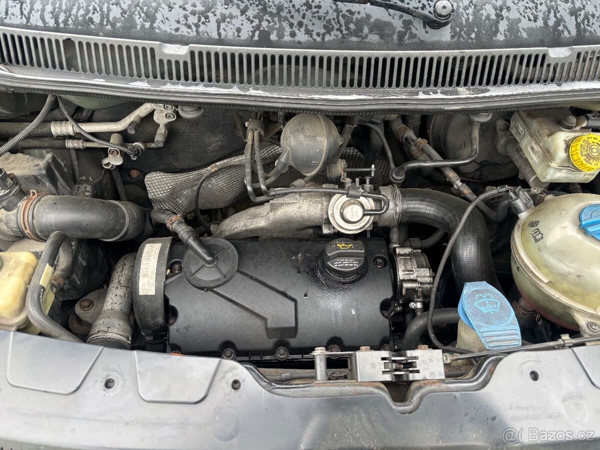 2004 Volkswagen MULTIVAN - 10