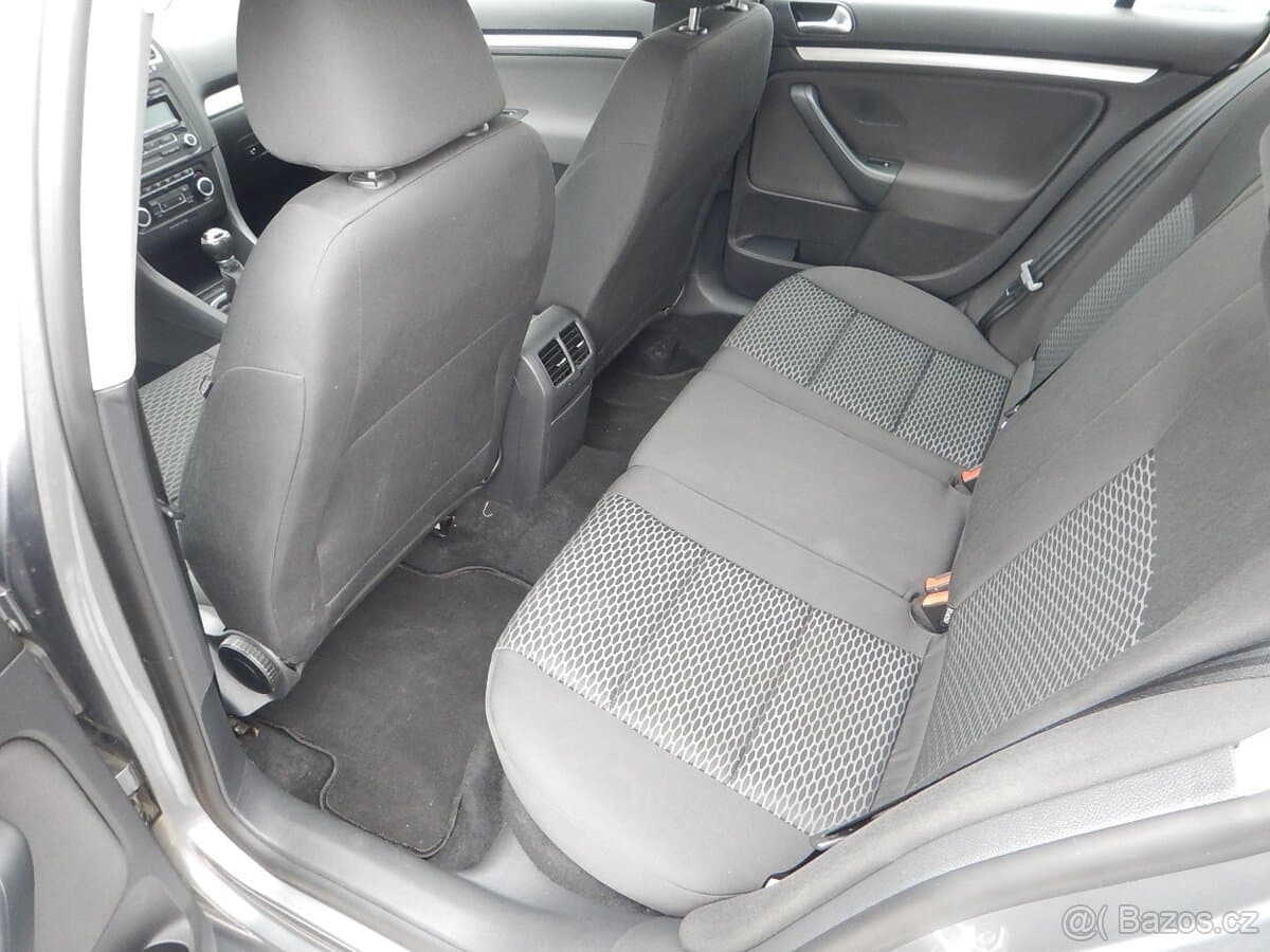2011 Volkswagen GOLF - 10