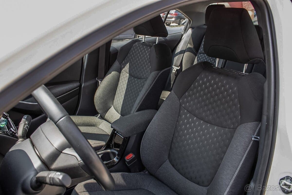 2023 Toyota COROLLA - 10