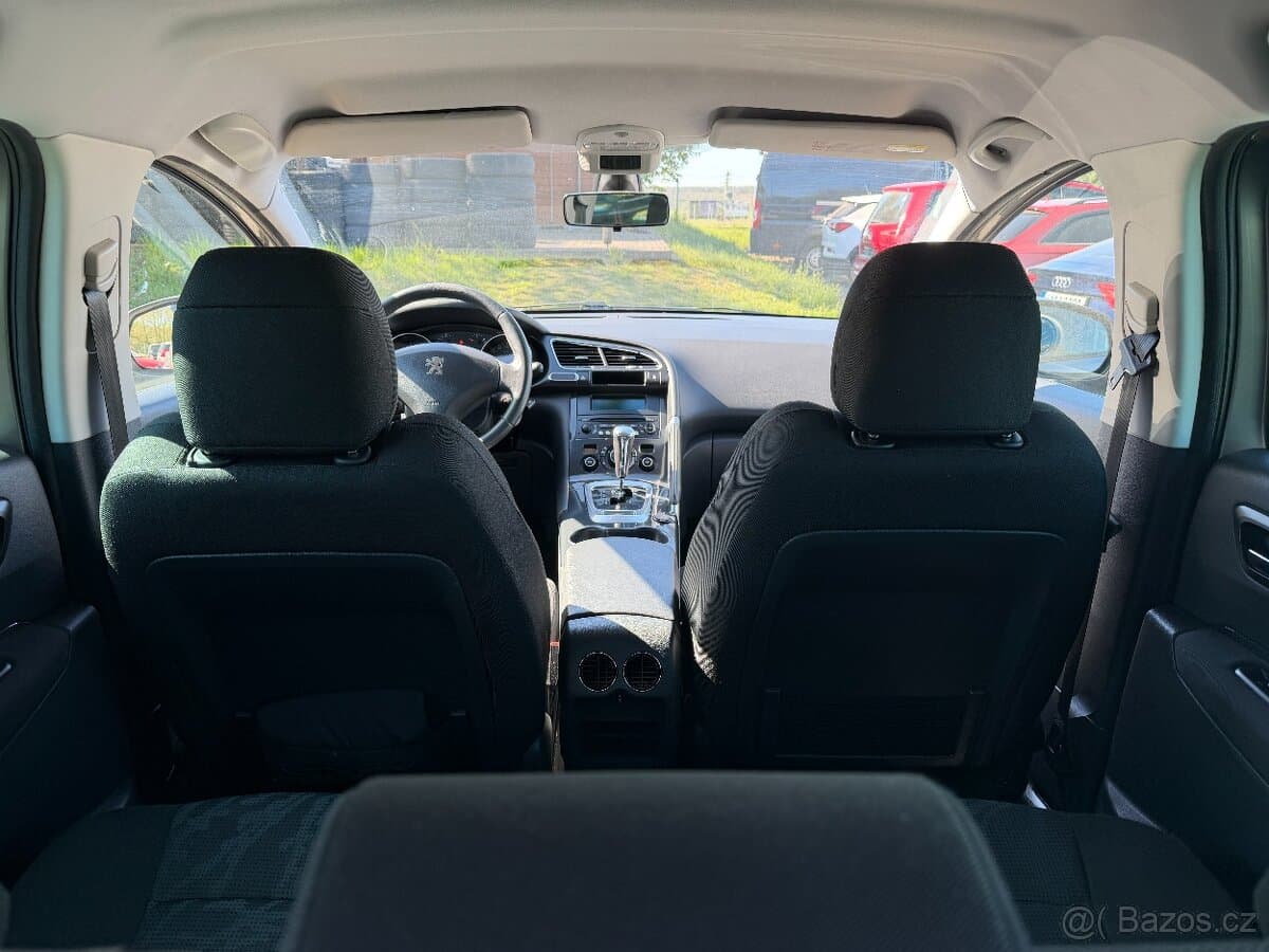 2010 Peugeot 3008 - 10