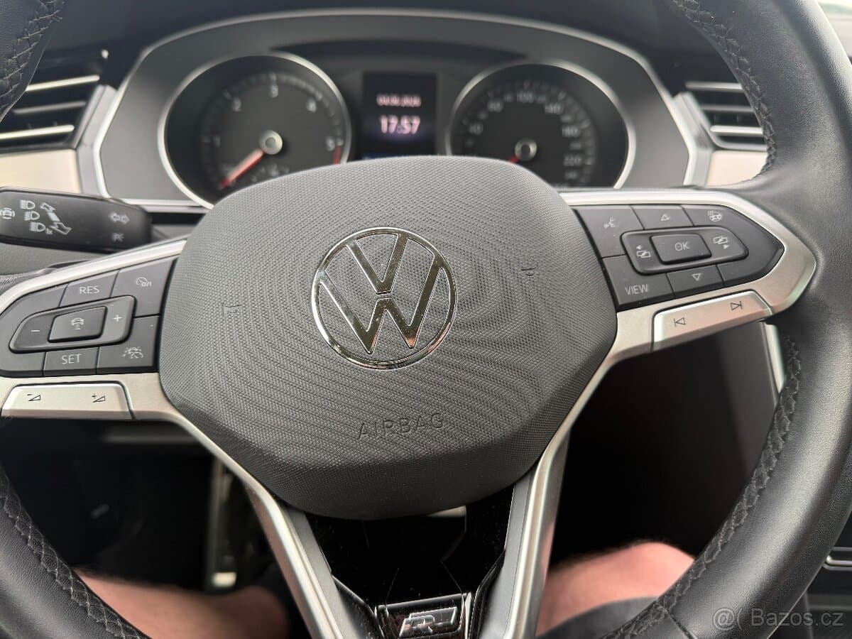 2024 Volkswagen PASSAT - 10