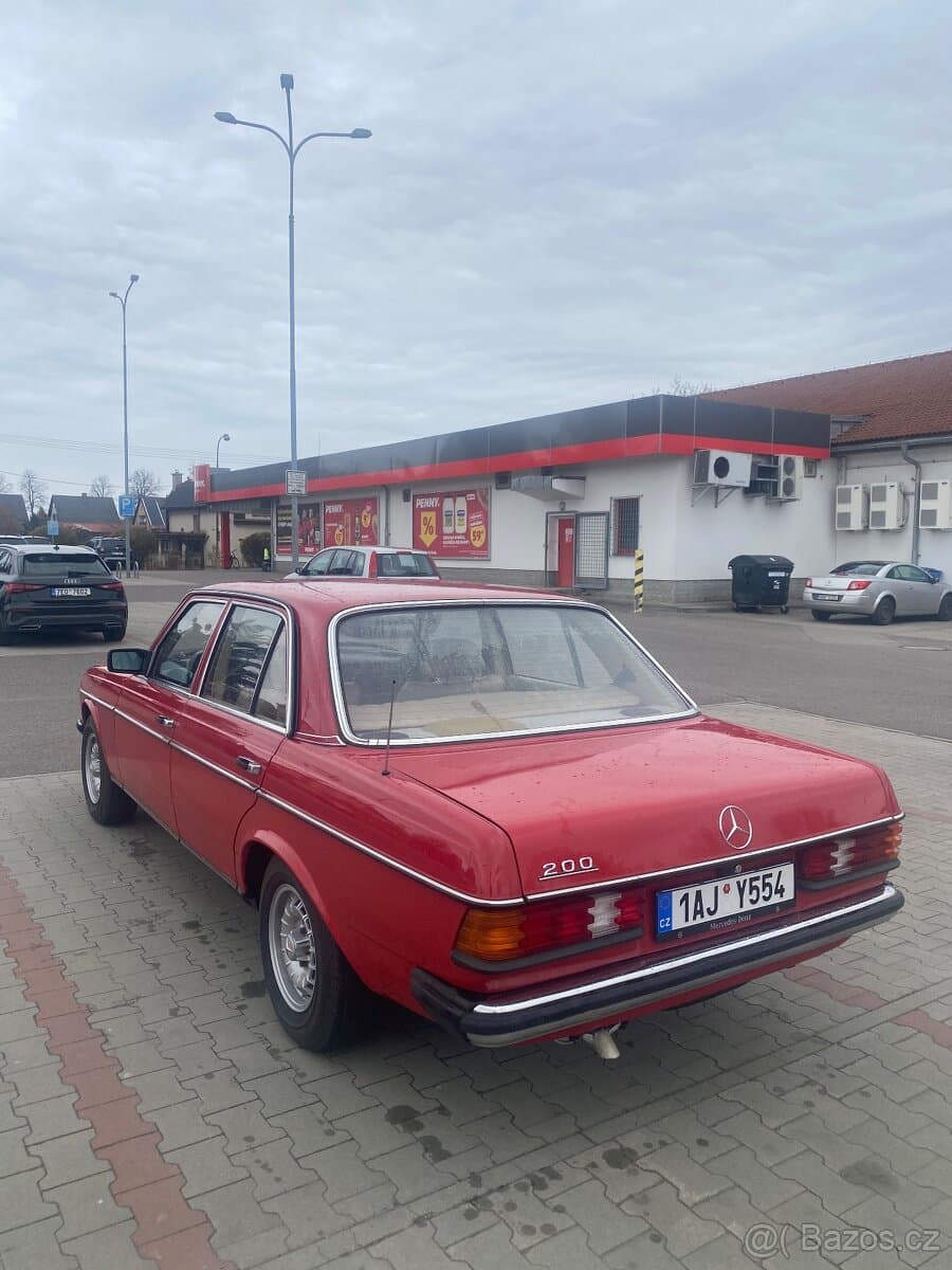 1984 Mercedes-Benz 190 - 10
