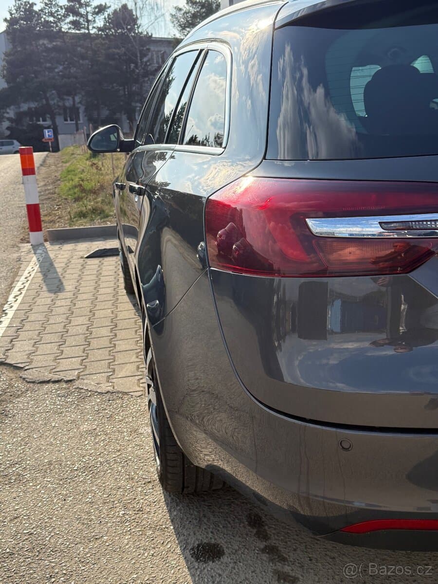 2015 Opel INSIGNIA - 10