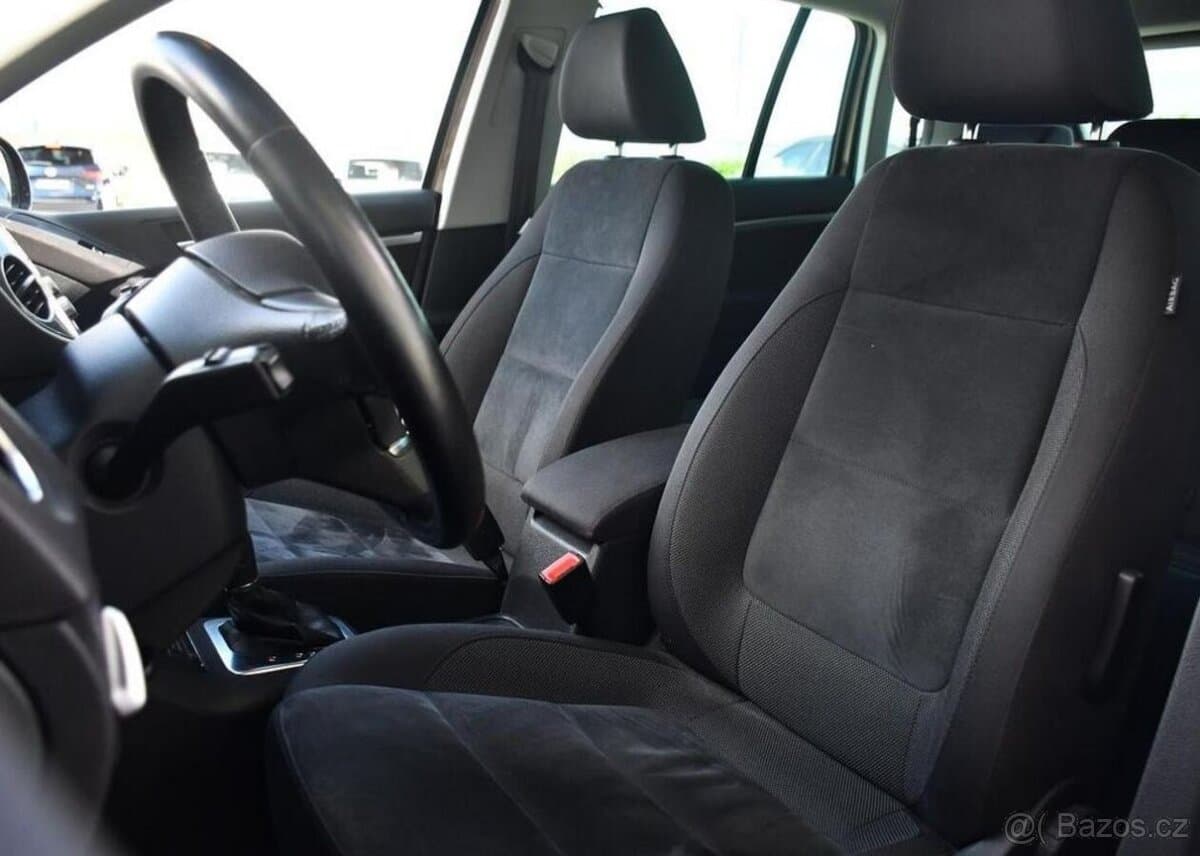 2012 Volkswagen TIGUAN - 10
