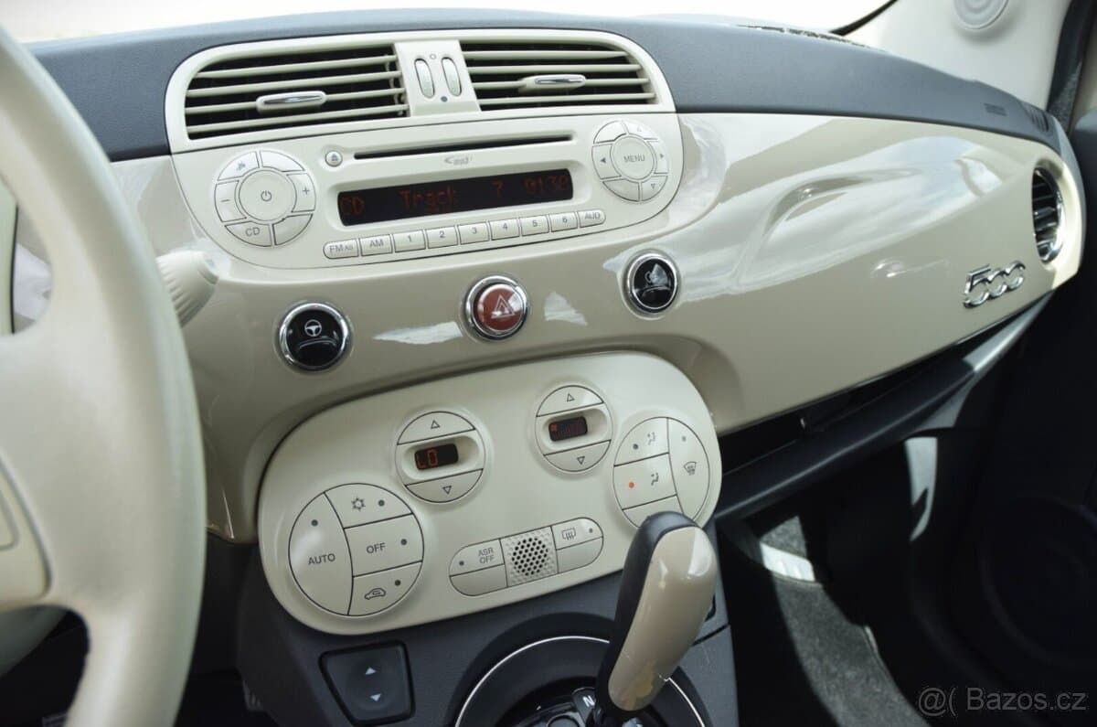 2012 Fiat 500 - 10